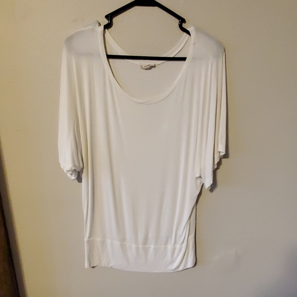 Large white Tee